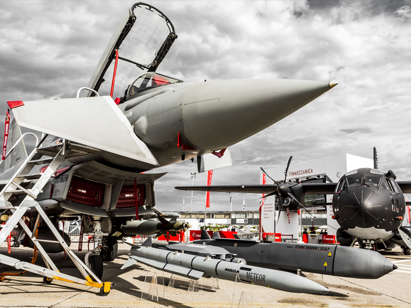 Eurofighter Typhoon & Alenia Aermacchi MC-27J